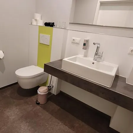 Hof Hahnenberg Guest house 3*