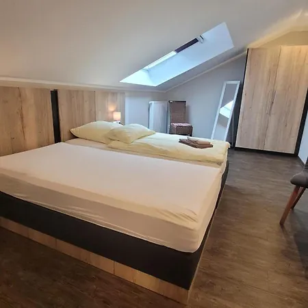 Hof Hahnenberg 3*