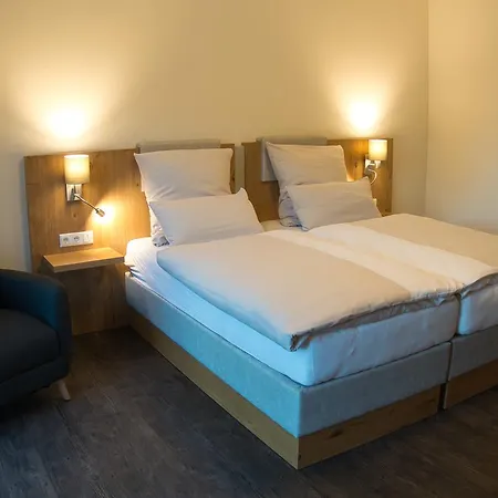 Hof Hahnenberg 게스트하우스 3*